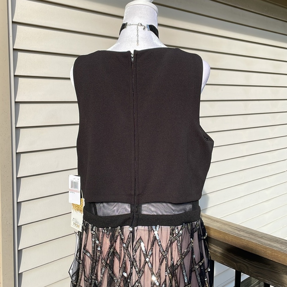 Beautiful Say Yes To The Prom Dress by Macys - Picture 15 of 17